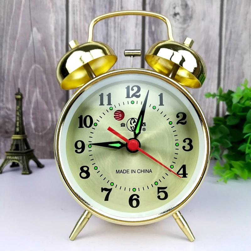 Metal Mechanical Alarm Clock C - Desk Setup Vintage reseña y precio