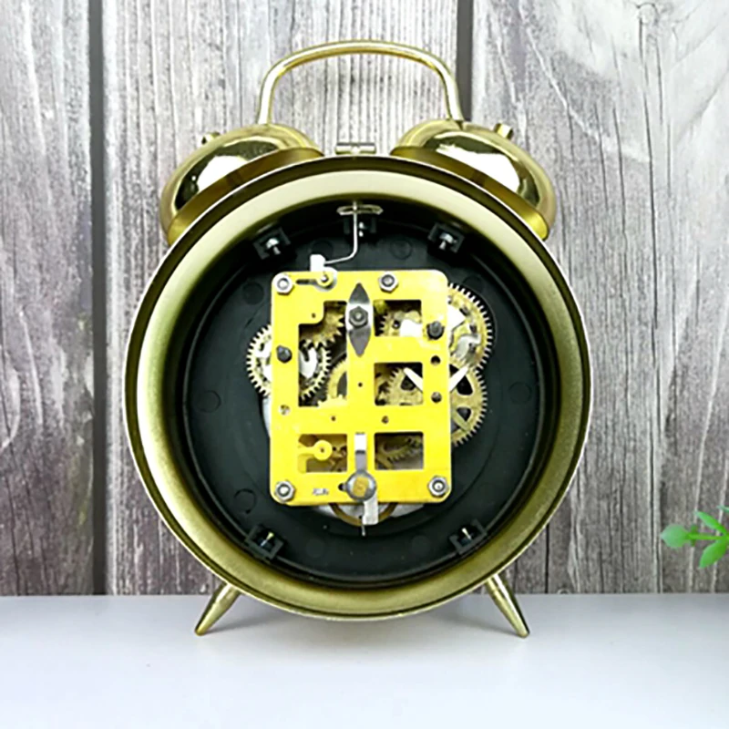 Metal Mechanical Alarm Clock C - Desk Setup Vintage reseña y precio