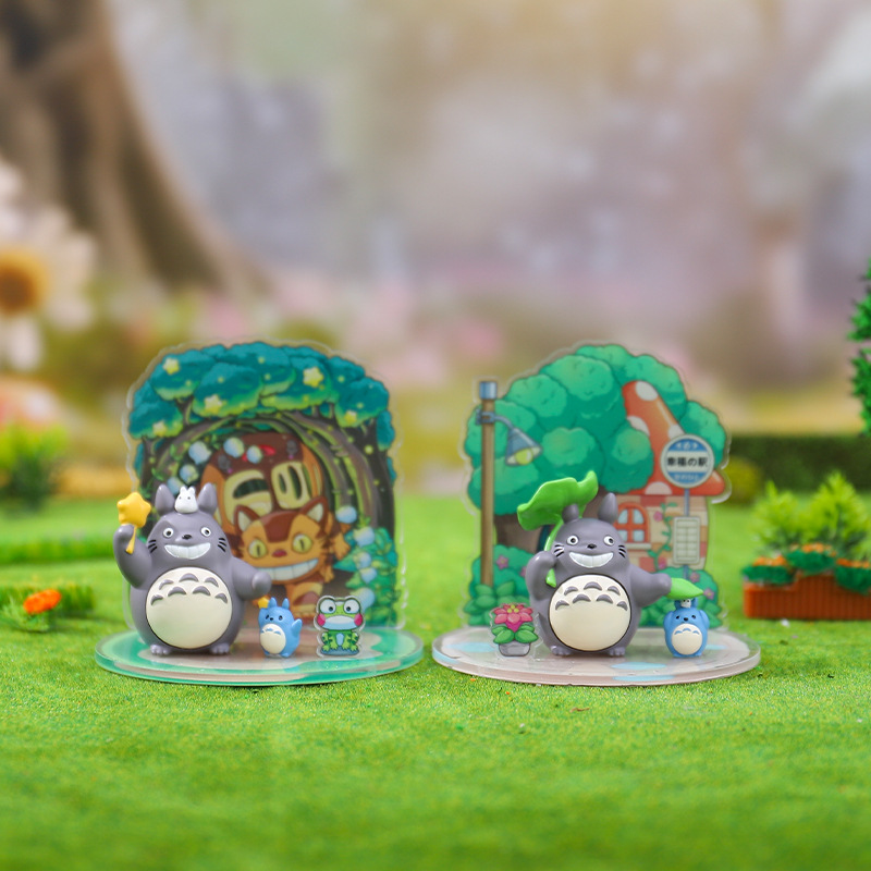 Hayao Miyazaki Whispering Vall - Desk Setup Design reseña y precio