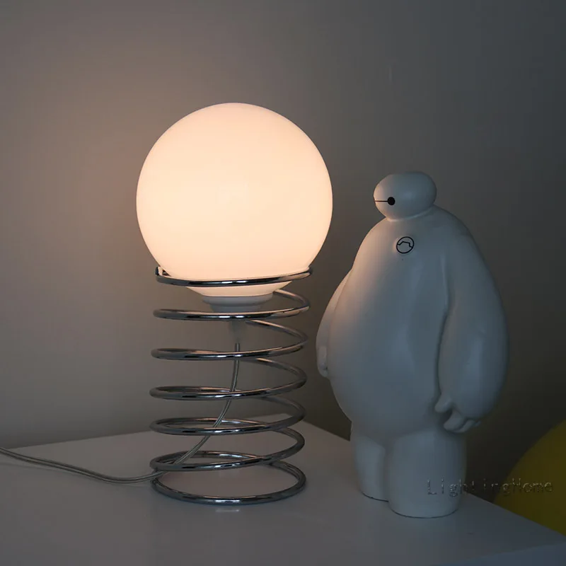 Ins Bauhaus Spring Table Lamp  - Desk Setup Vintage reseña y precio